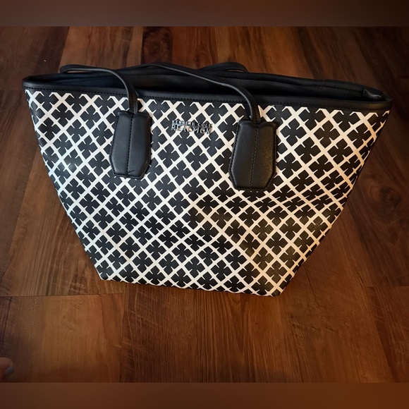 Kenneth Cole Black and White Women's Tote Bag - Picture 1 of 8